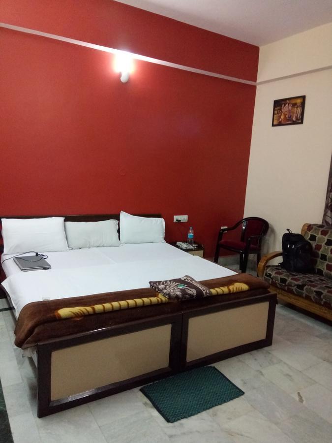 Hotel Ridhi N Sidhi Bettiah Kültér fotó